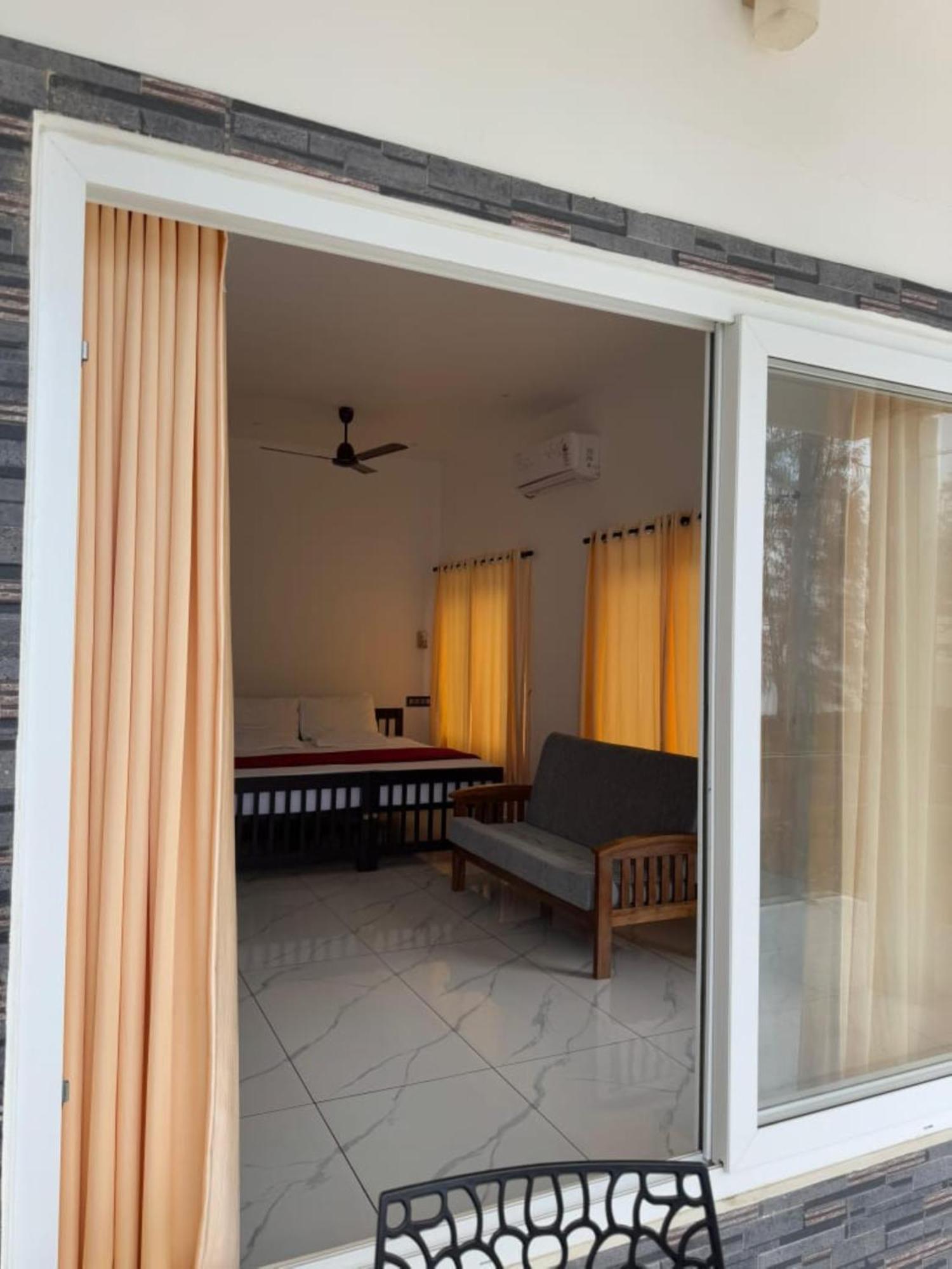 Appu'S Nido Hotel Pallipuram Exterior foto